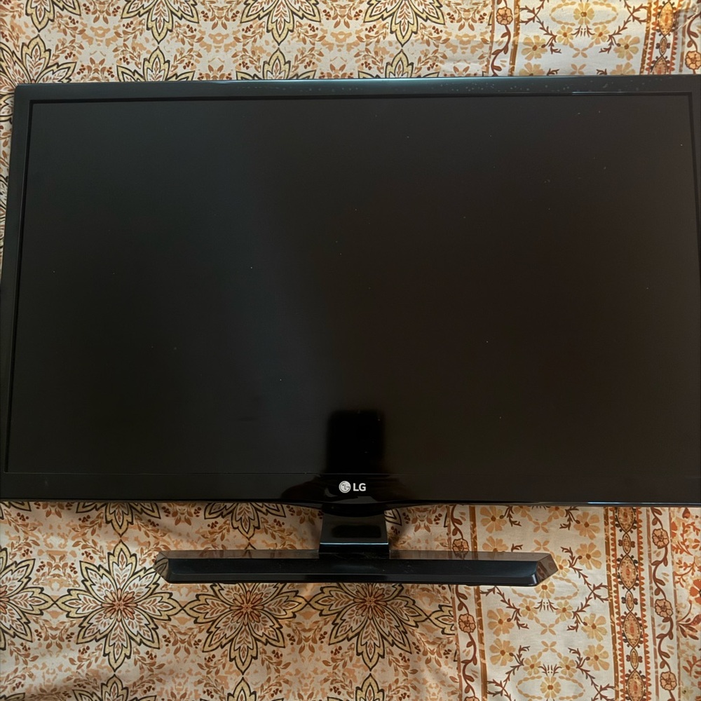2019 LG 24”